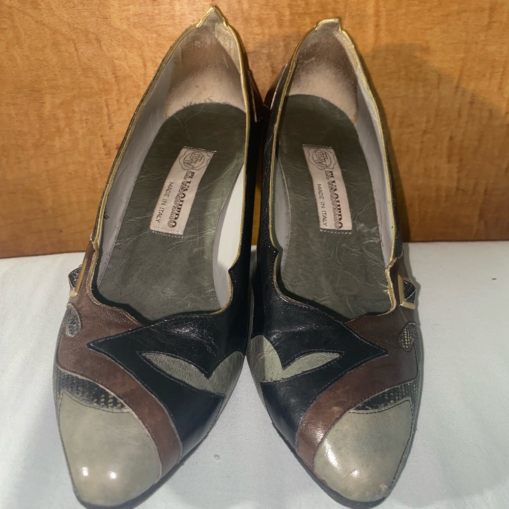 Metallic Italian pumps